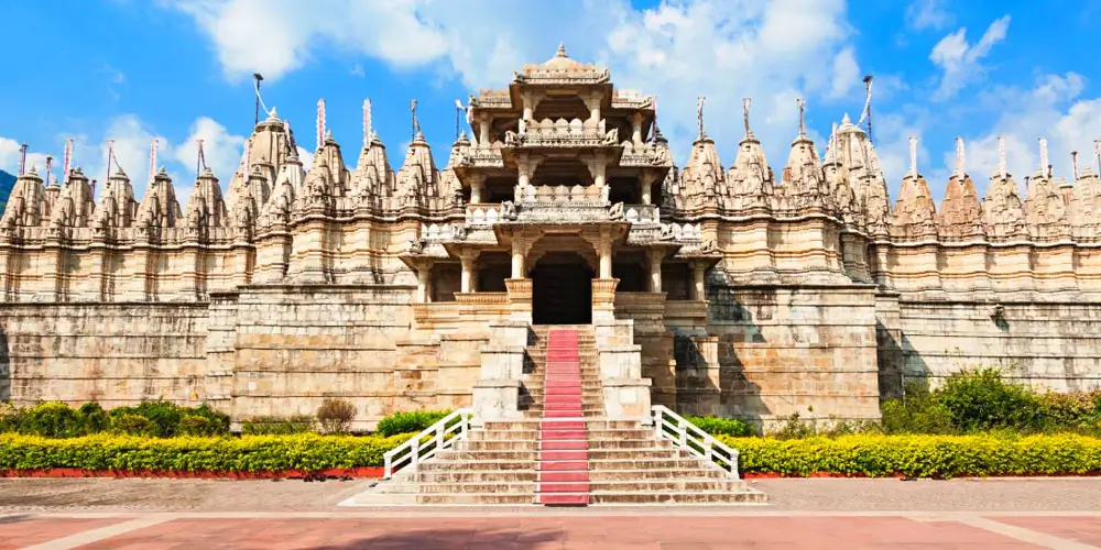 Ranakpur – Architectural Excellence in the Aravalli Hills